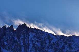 Snow spindrift on Sierra ridge-0005